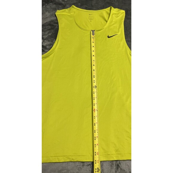 Medium Nike Dri-fit Miler Running Tank Vest Men's Green DV9813 308 - Picture 4 of 7